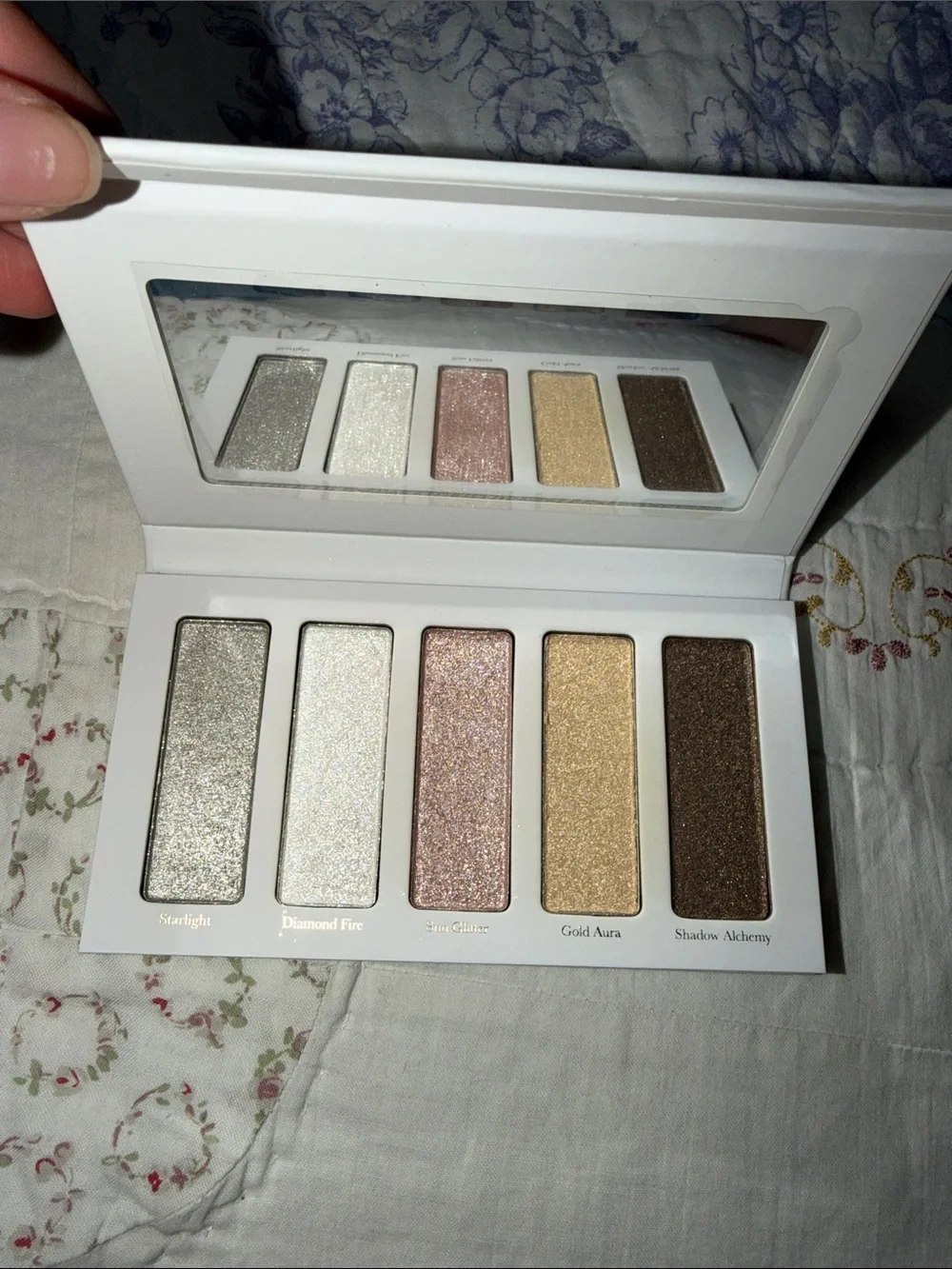 Shimmer Eyeshadow Palette — Neutral Shimmers (Gold, Pink, Brown, Silver)